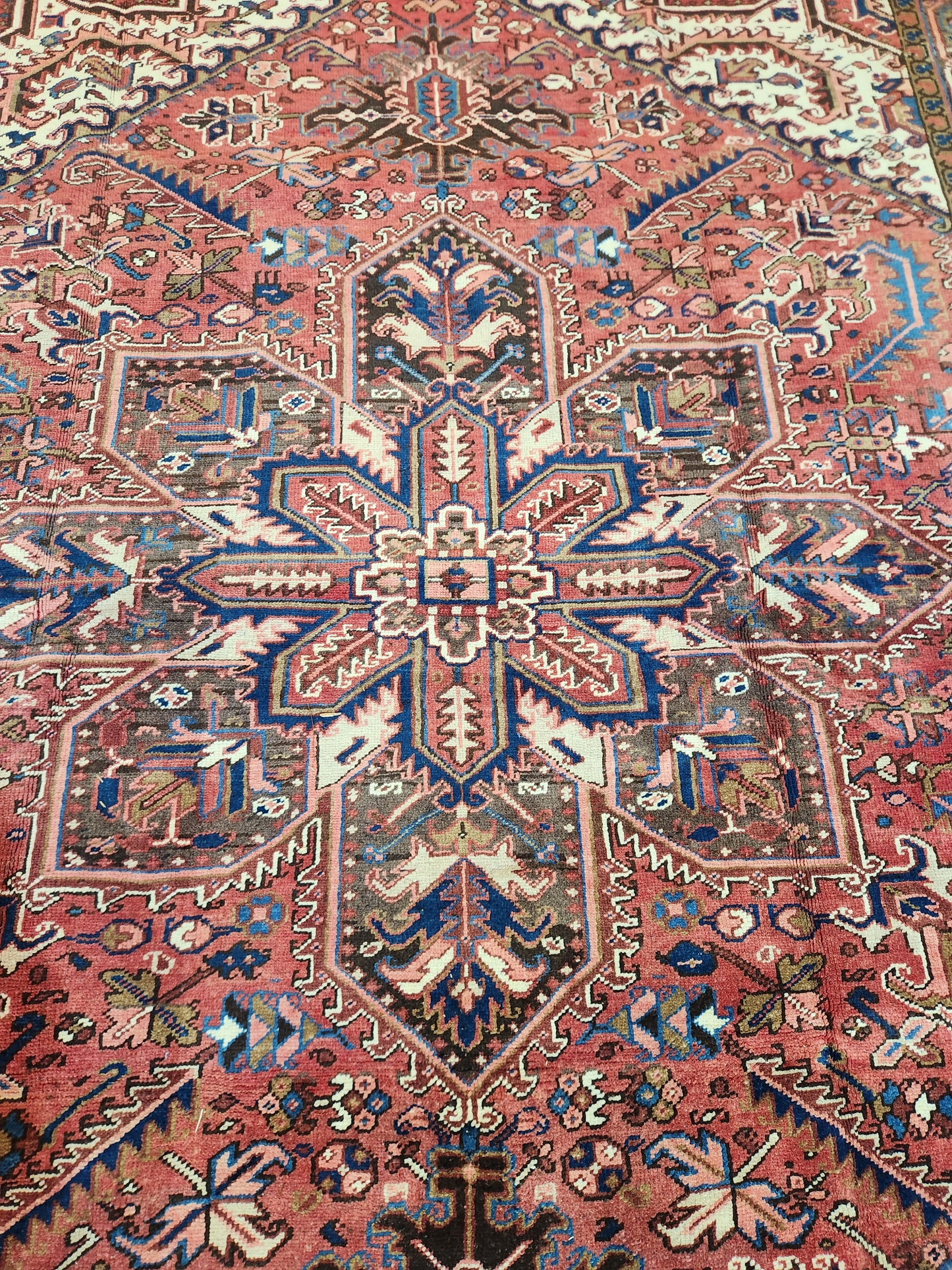 Heriz Vintage Persian Rug 340x232 cm