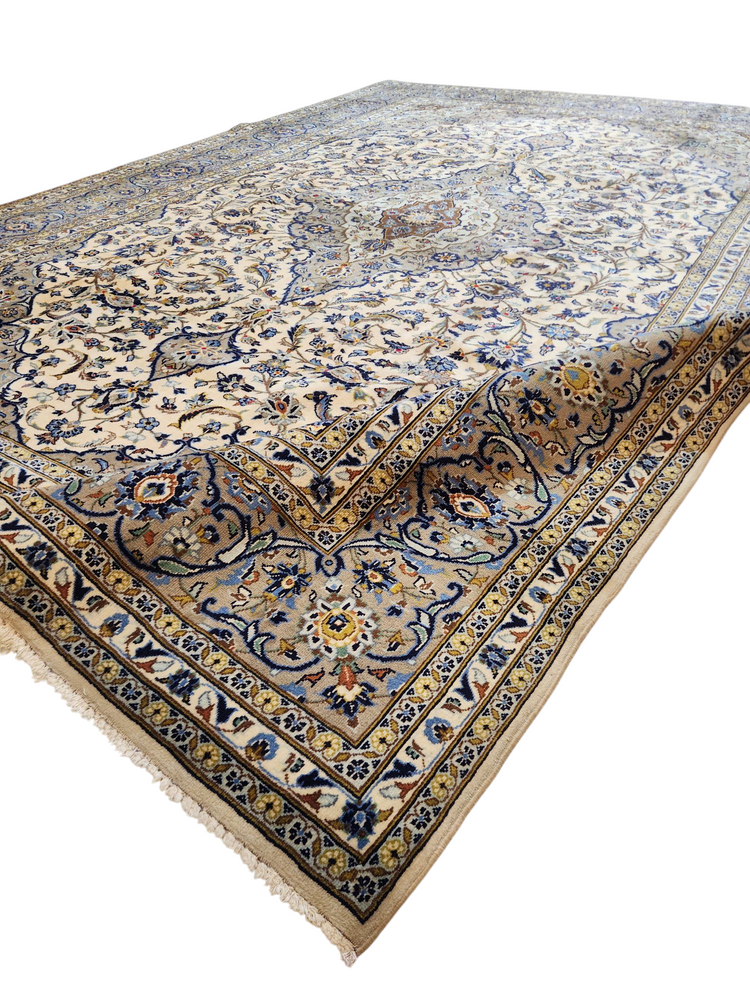 Kashan Persian Rug lamb's wool 354x251 cm
