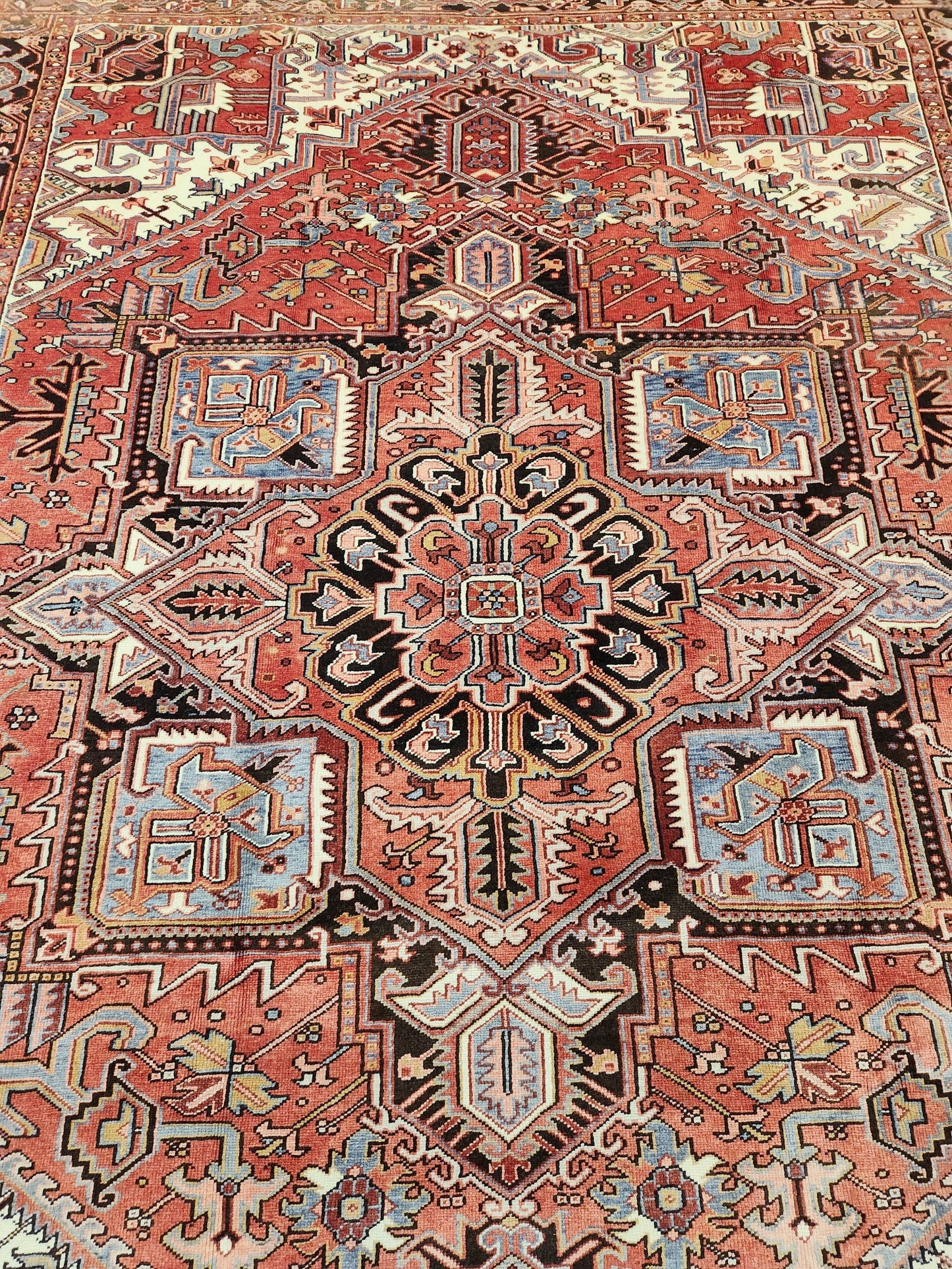 Heriz Vintage Persian Rug 346x247 cm