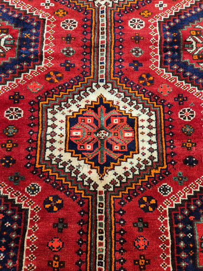 Shiraz vintage Persian 247×163 cm