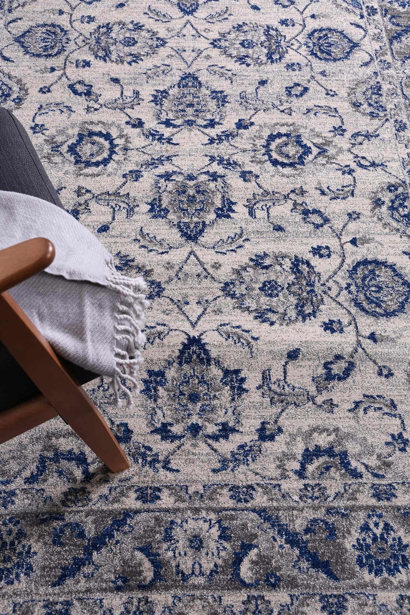 Delicate Cassandra Blue & Ivory Rug