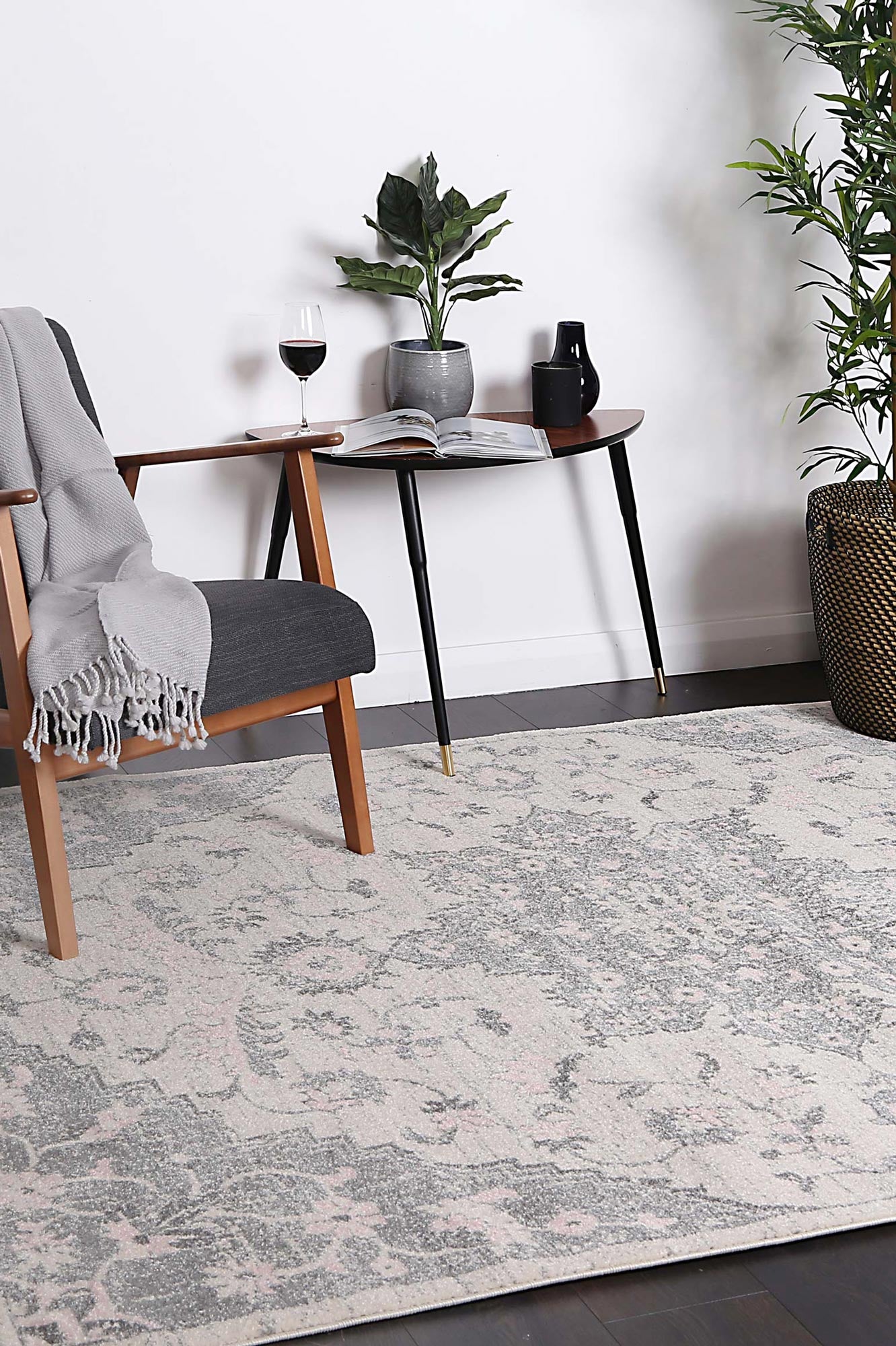 Delicate Madeleine Grey & Ivory Rug