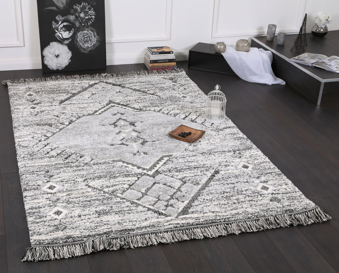 Kaza Tribal Tek Cream Grey Rug