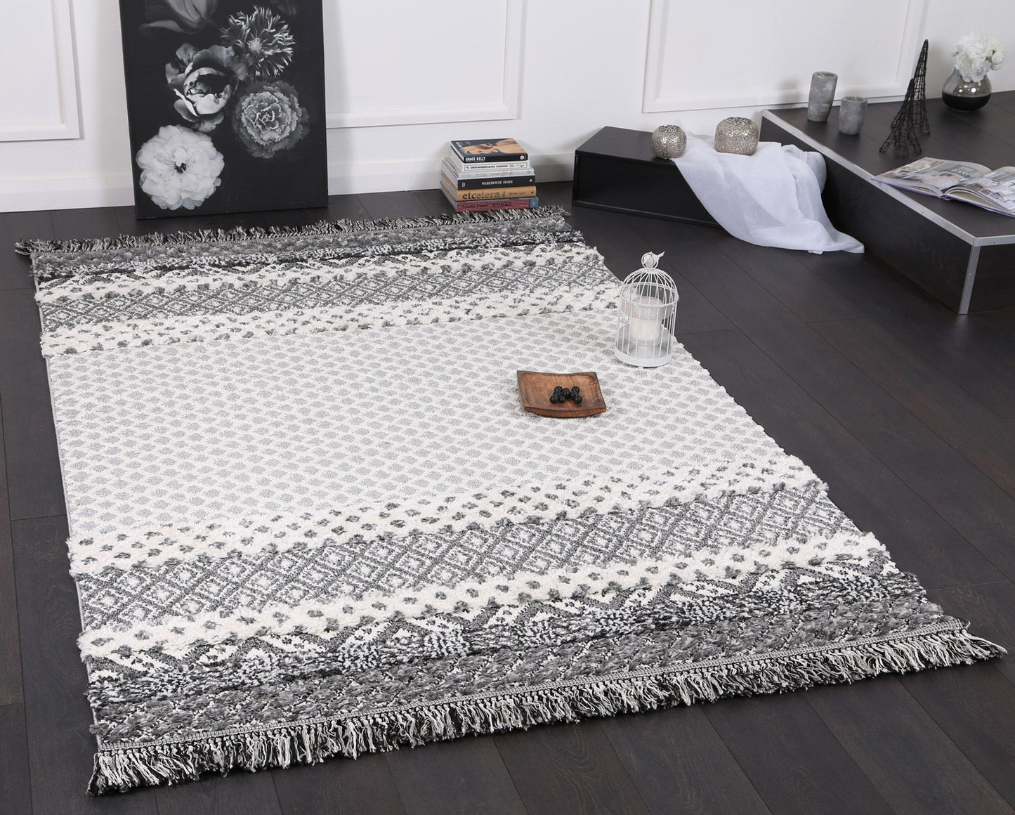 Kaza Tribal Edge Cream Anthracite Rug