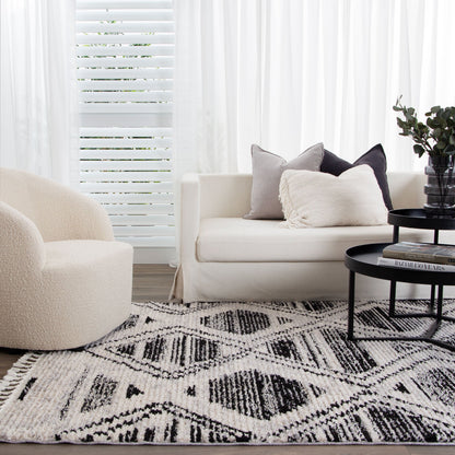 Mansour Diamond Black & White Geometric Rug