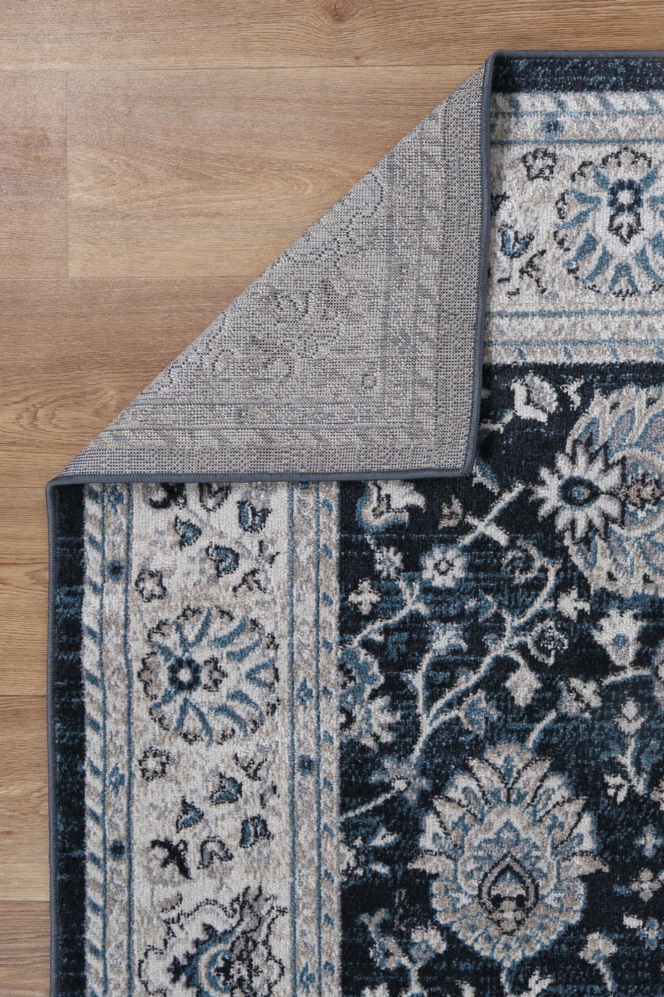 Oporto Salalah Blue Traditional Soft Rug