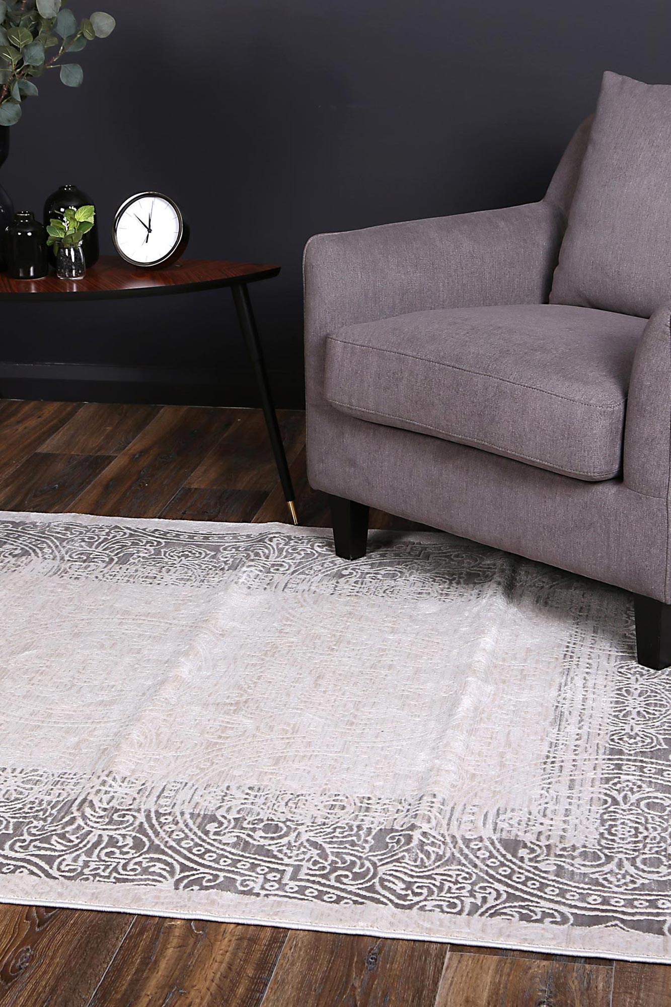 Rapsody Bach Ash Contemporary Rug