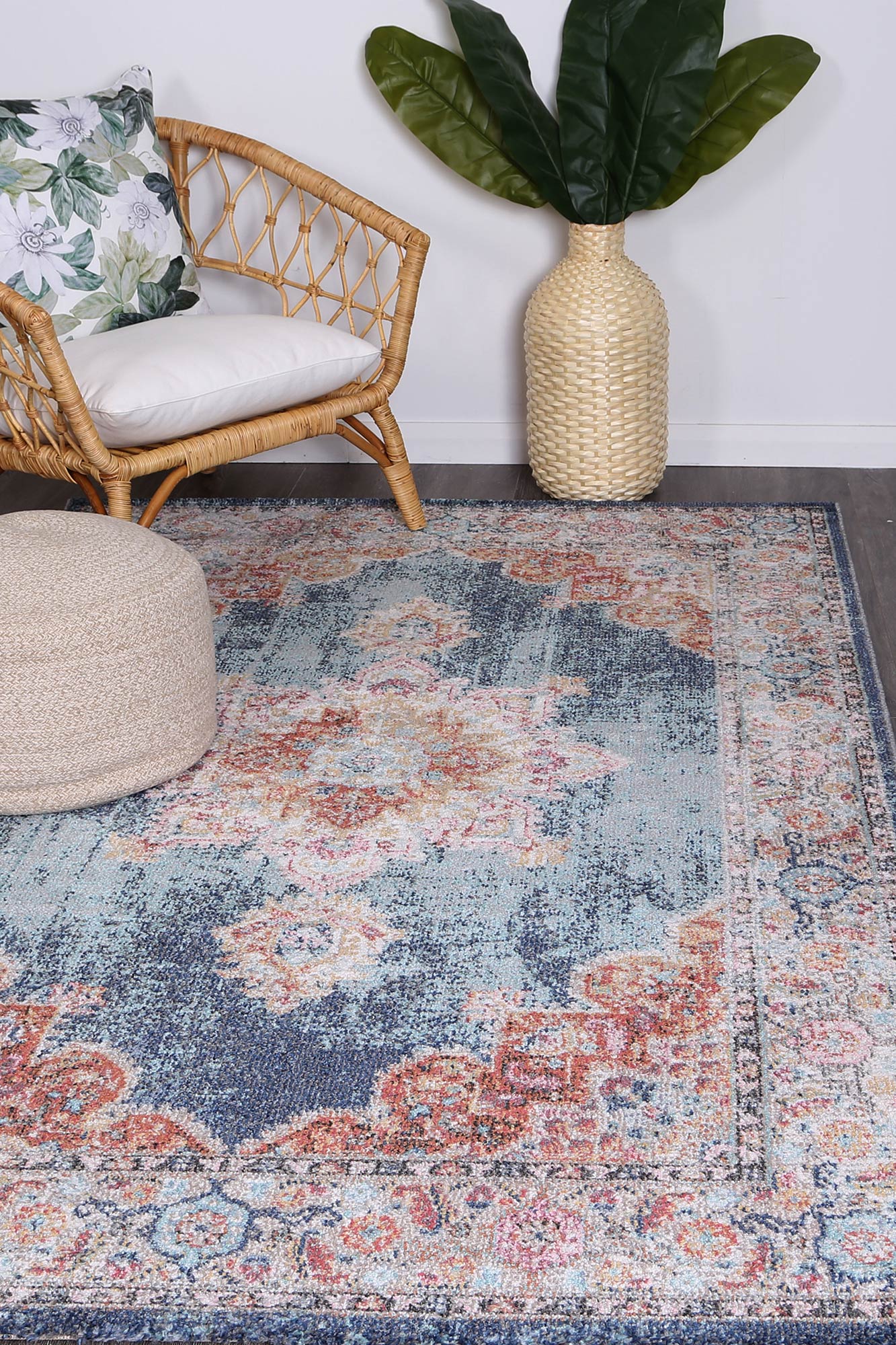 Salsa Brentwood Transitional Navy Rug