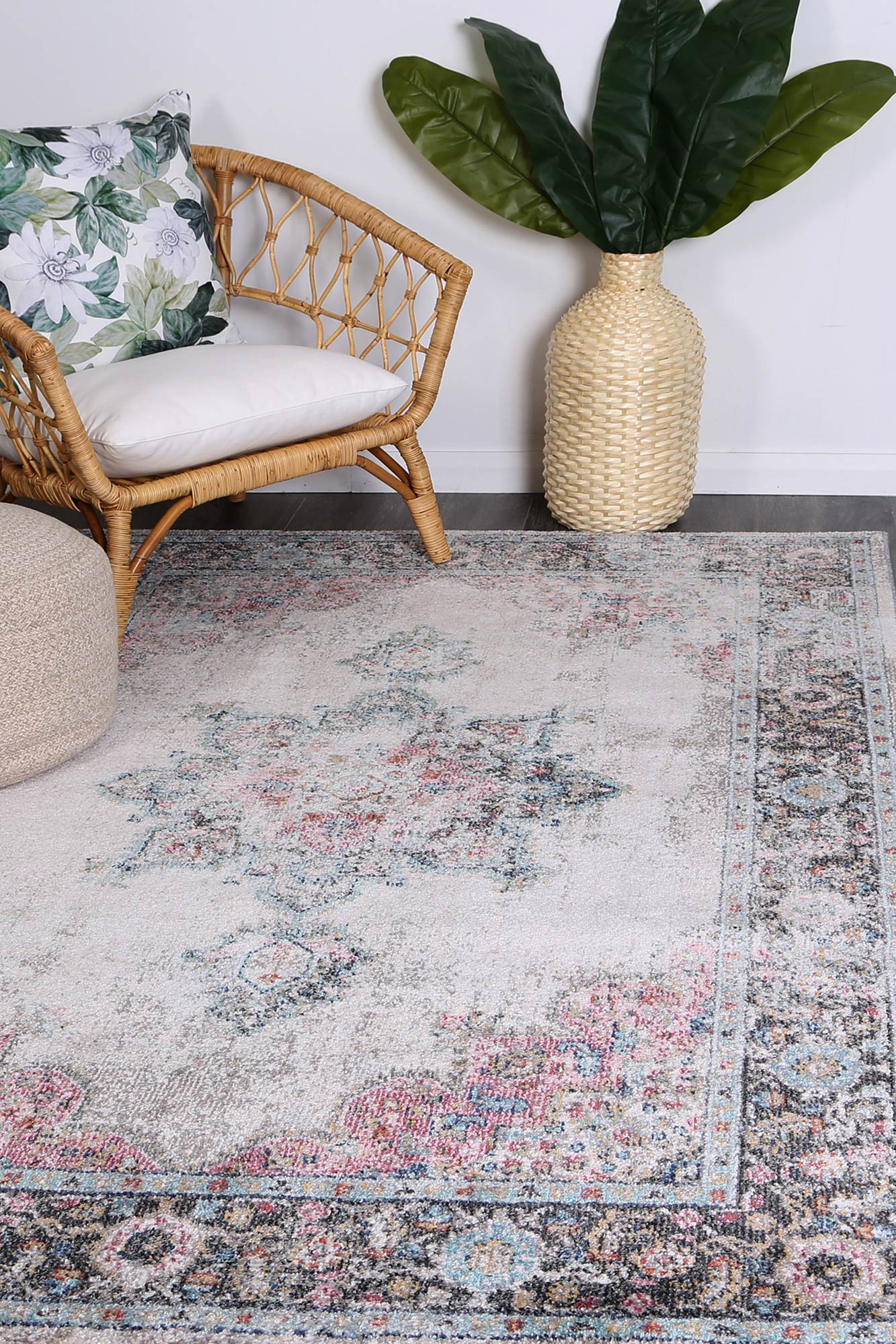 Salsa Brentwood Transitional Cream Rug