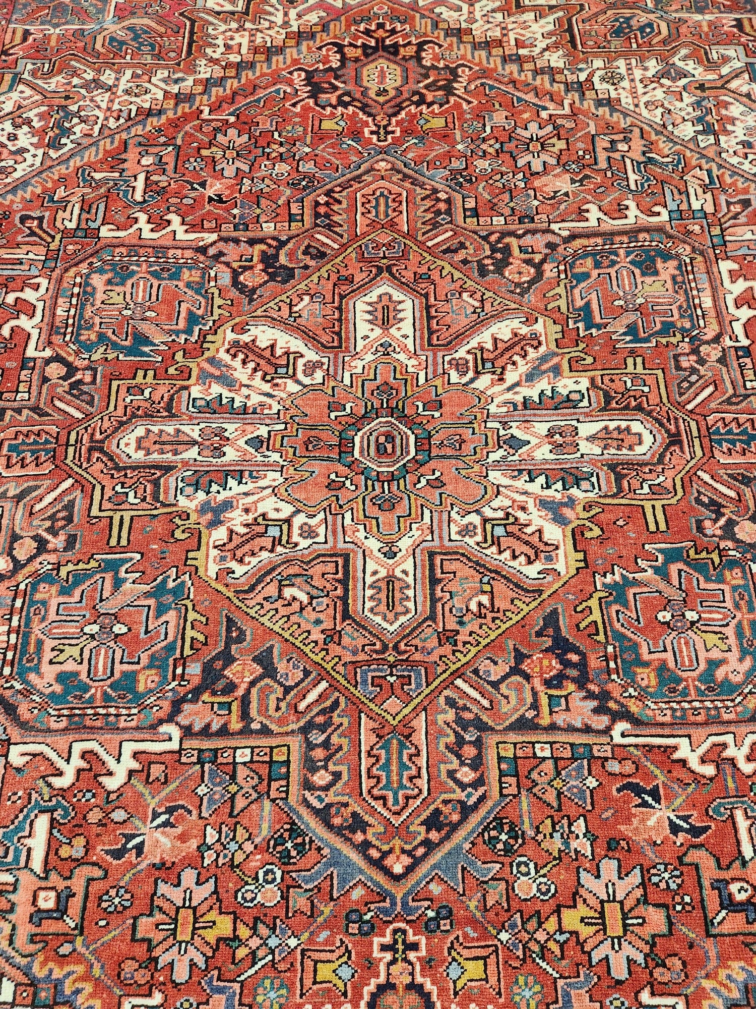 Heriz Vintage Persian Rug  345x254 cm