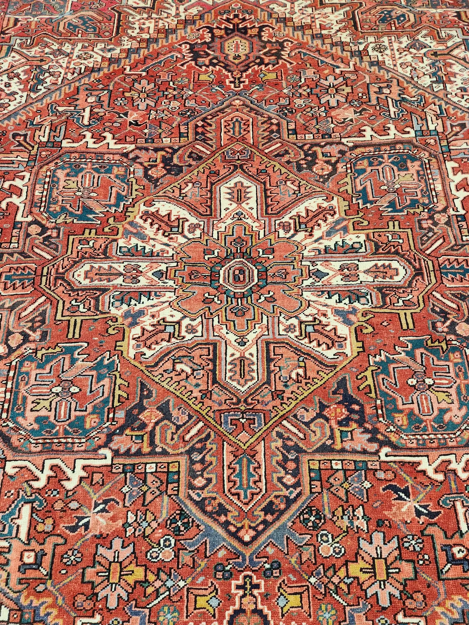 Heriz Vintage Persian Rug 3.45 x 2.54m - image 4