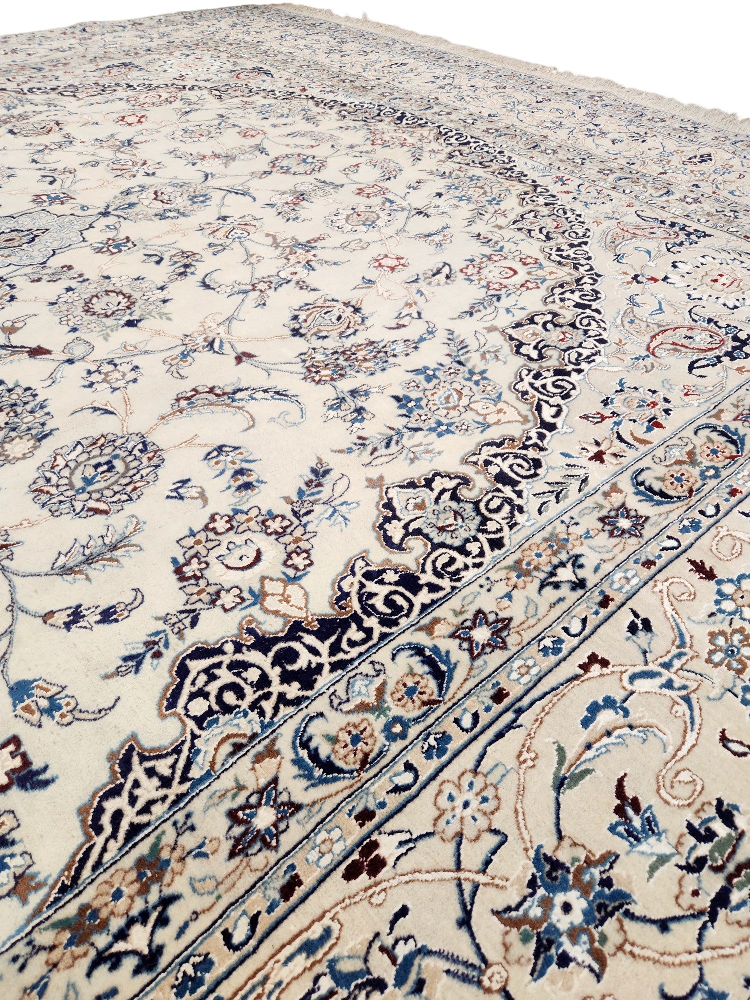 Nain vintage Persian Rug 370x250 cm
