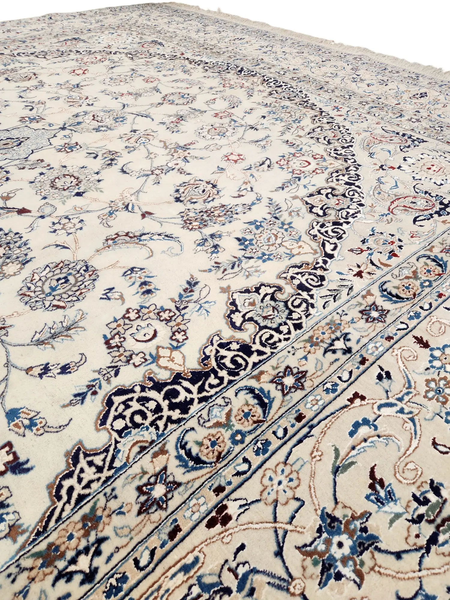 Nain Vintage Persian Rug 3.70 x 2.50m - image 3
