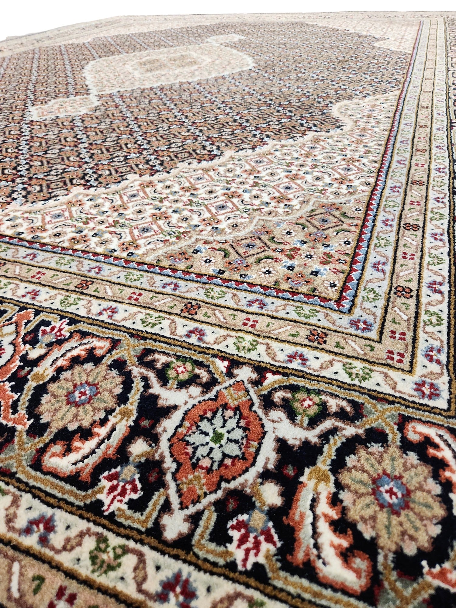 Mahi Tabriz Indian Rug 197 x 251 cm
