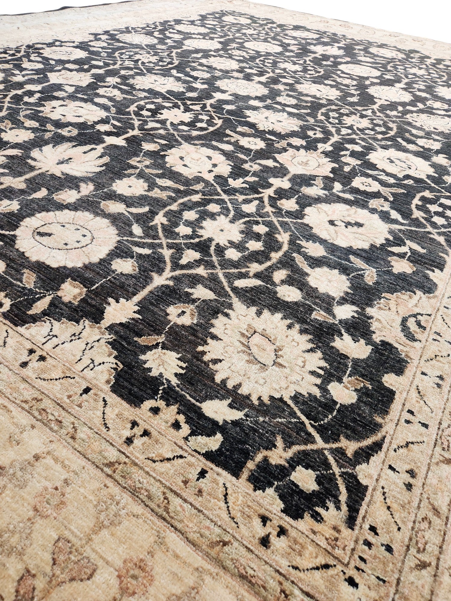 Chobi Veggie Dye Rug 300x250cm