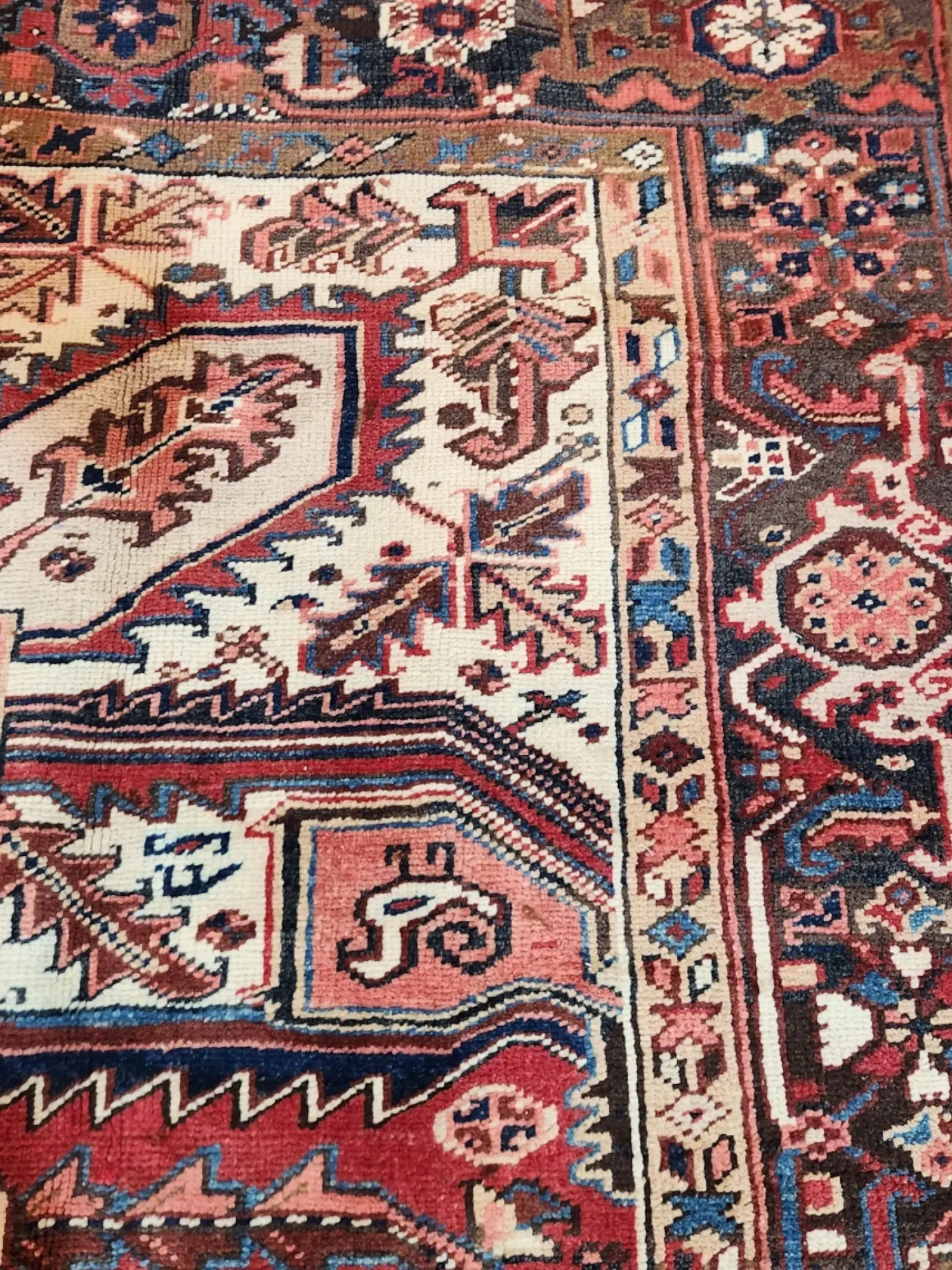 Heriz Vintage Persian Rug 325x238 cm - image 2