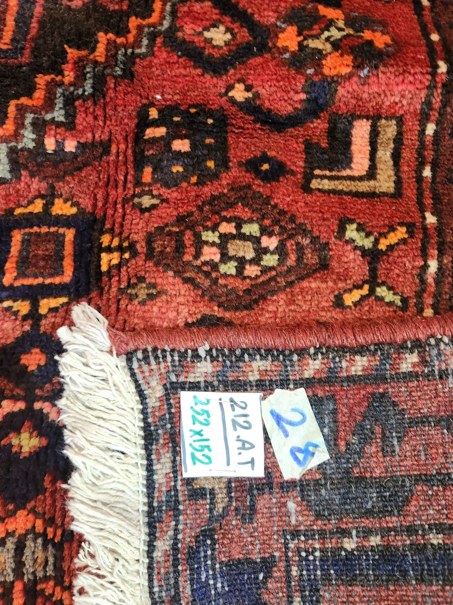 Zanjan Persian Rug 2.52 x 1.52m - image 5